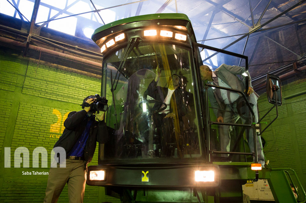 کمباین جدید ۱۰۶۰ رونمایی شد