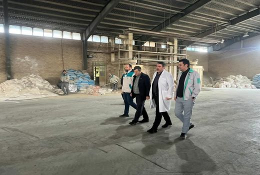 بازدید مدیر کل دامپزشکی استان آذربایجان شرقی از کارخانه تولید خوراک دام و طیور اطهر دانه