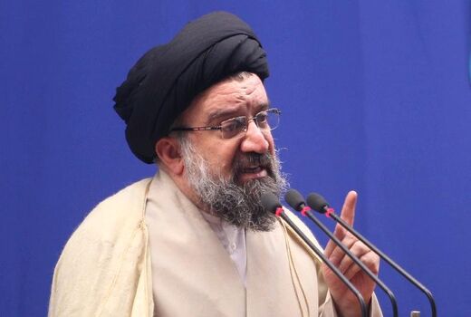 
خاتمی: نظام اسلامی از اقتدار موشکی عقب نمی‌نشیند
