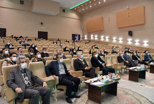 همایش روز جهانی خاک با حضور مسئولین استانی و کارشناسان کشاورزی برگزار شد