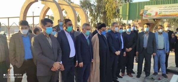 حضور وزیر جهاد کشاورزی در گلزار شهدای جیرفت