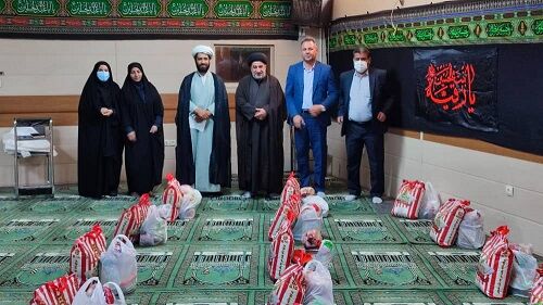 توزیع بسته معیشتی جهاد کشاورزی فارس بین نیازمندان 