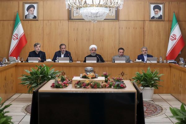 صدور مجوز واردات آناناس، انبه و موز در ازای صادرات سیب درختی