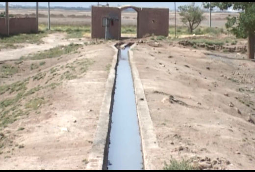 اجرای سامانه آبیاری نوین و تجمیعی در آران و بیدگل