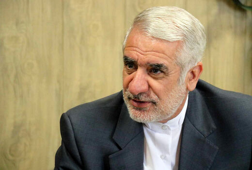حرف مقام‌های روسی وارونه جلوه داده‌ می‌شود