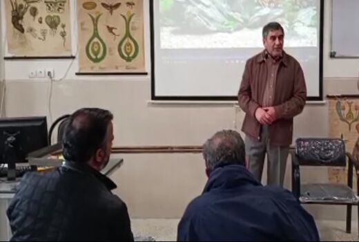 کارگاه آموزشی آبزی پروری دانش آموزان در مراغه