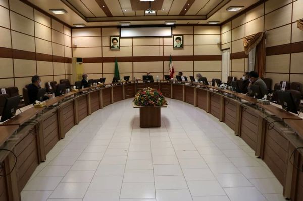 نشست شورای مدیران آب وخاک با موضوع اندازه‌گیری آبیاری محصول انار برگزار شد