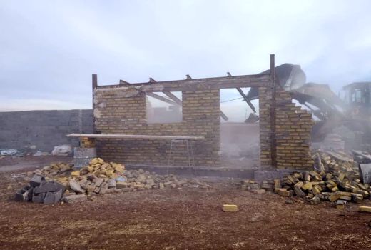 تخریب۱۴ بنای غیر مجاز در اراضی کشاورزی شهرستان قزوین