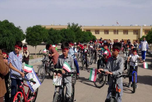 تسهیلات ویژه دوچرخه‌سواری برای دانش‌آموزان و معلمان