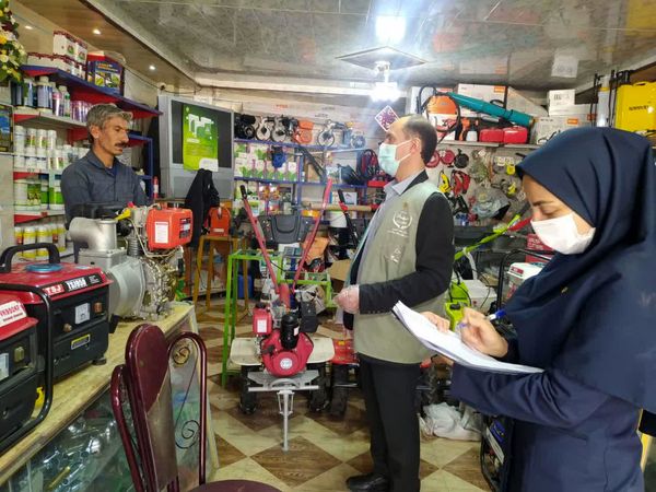 بازدید و سرکشی از فروشگاههای عرضه سموم در شهرستان سامان