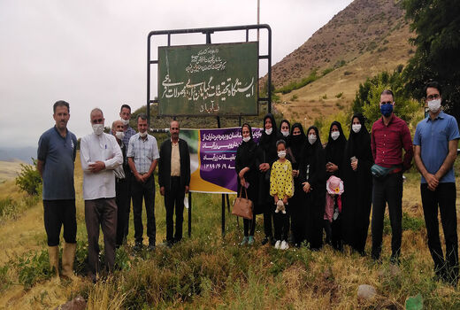 بازدید بهره برداران بخش کشاورزی شهرستان البرز از ایستگاه تحقیقات گیاهان دارویی الموت