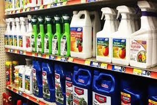 طرح نظارت مستمر بر فروشگاه‌های عرضه سموم در شهرستان البرز اجرا شد