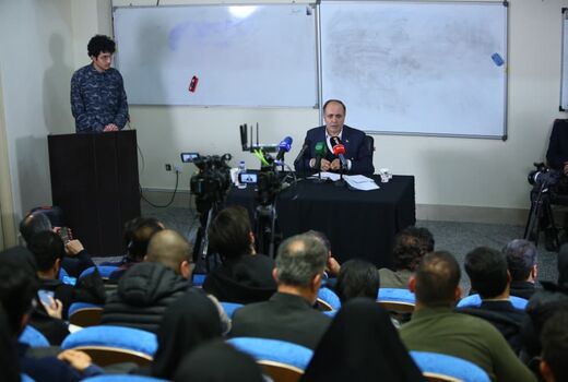تا وقتی یارانه واردات پرداخت می‌شود، تولید داخل رشد نمی‌کند/تراز تجاری ۱۶ میلیارد دلار واردات در برابر ۸ میلیارد دلار صادرات غذا